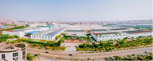 綠色轉型新動力 工業(yè)園區(qū)屋頂?shù)男l(wèi)生用品“能源生產線”